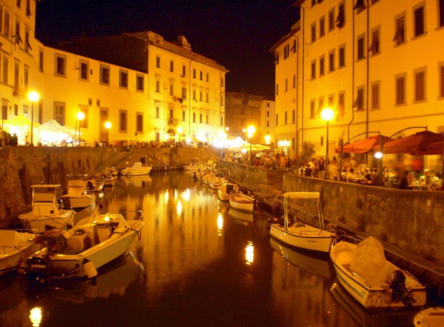 Onda Di Porta A Mare Apartment Livorno Exterior photo
